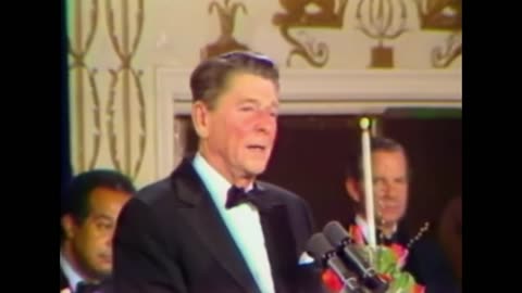 🤣Funny: Ronald Reagan at CPAC Dinner in 1981