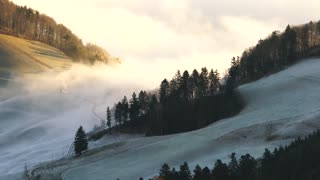 Fog in the Mountains 4K with SOUND....