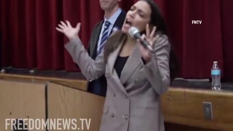 Alexandria Ocasio-Cortez (AOC) Code Switching at Event in 2022