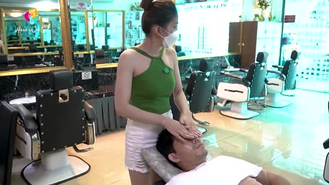 Feel the paradise when getting massages at the barbershop with two beautiful girls