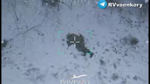 Russian fighter dodged a grenade and broke a Ukrainian drone with his bare hands.