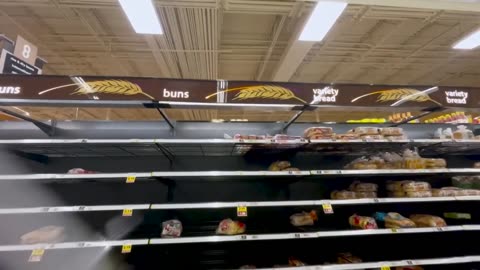 North Texas residents venturing out for food as ice issues continue