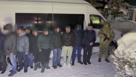 Ukrainian Border Guards Detain 13 Draft Dodgers Trying To Flee Across Border Into Romania