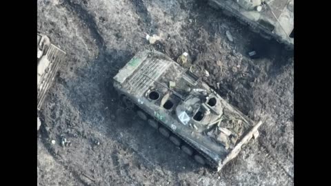 WAR IN UKRAINE: Ukrainian Troops Blow Up Whole Column Of Russians Tanks As Soldiers Flee