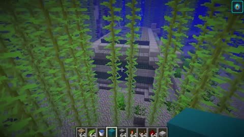 The 1 HOUR Ocean Bunker in Minecraft 1.13!