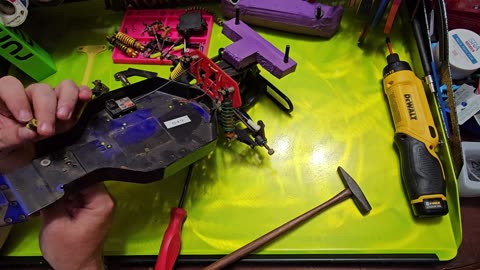 Stripping a Team Associated Dirt Oval RC10