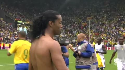 Ronaldo & Ronaldinho Showing their Class in 2006