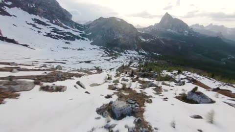 [Drone Freestyle] Mountain Landscape With Snow