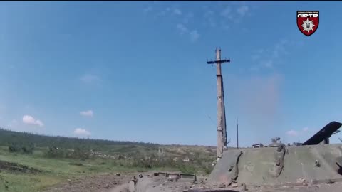 Evacuation of a wounded Ukrainian soldier under heavy fire