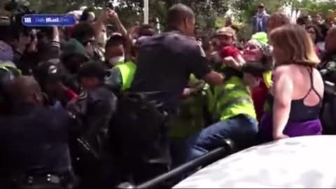 USC Student Protest Stand Strong, LAPD Had To Let go Students April 2024