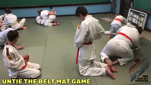 Untie the Belt Mat Game