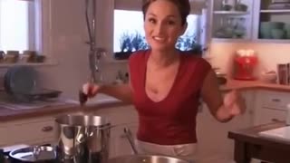 CelebChefCooking - Chicken Tetrazzini - Giada De Laurentiis