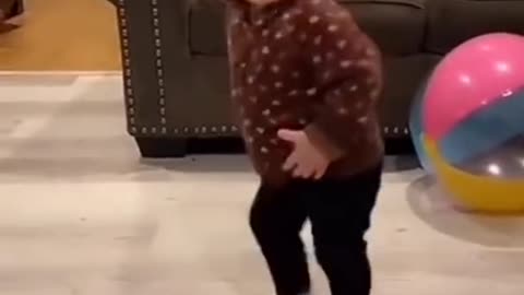 Cute Funny video l baby dance 😱🥰😍 #shorts #viral #cute #funnyvideo #baby #trending 😍😘