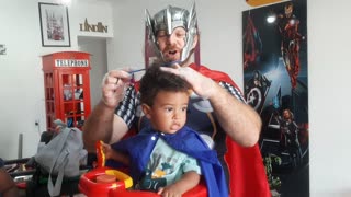 Primeiro corte de cabelo do Isaías - Corte de cabelo Infantil - Tio Alemão Franca SP