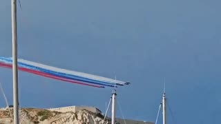 French fighter jets accidentally displayed the wrong flags in the sky - Russian