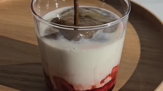 🍓 Strawberry Hojicha Latte