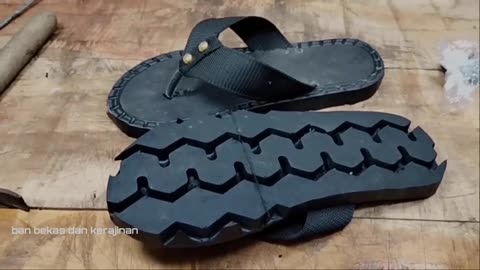 Making sandals from vulcanized rubber