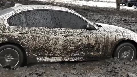 BMW 320 xDrive off-road condition