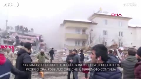 Terremoto in Turchia, la diretta del giornalista con una forte scossa in corso