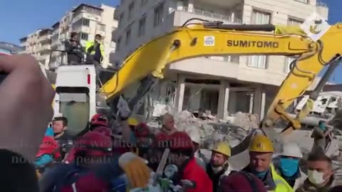 Turkey survivors: baby rescued from under rubble after 140 hours