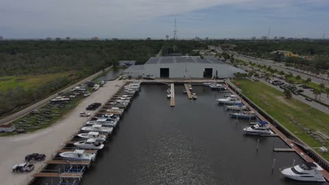 Blasian Babies DaDa Checks Out The Marina At Windward Beach Marine Using The Skydio 2+ Drone!