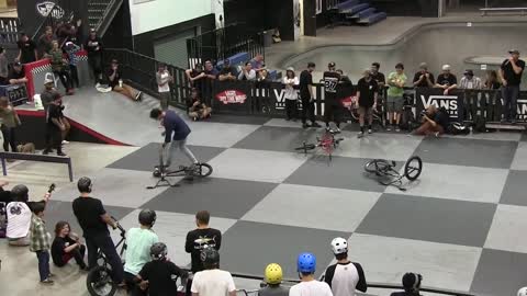 Insane BMX Bike Freestyle Flatland Tricks