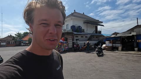 Visiting the biggest fish market on Bali 4K