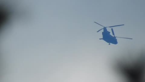 Advanced Chinook CH147F Flying over Ufo Site behind my House again Low