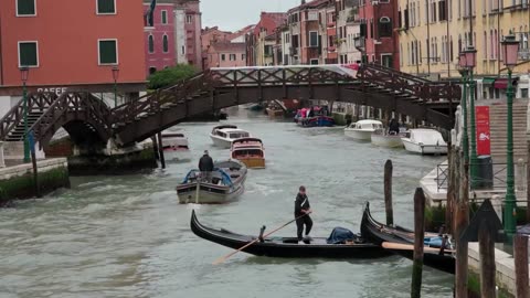 Venice introduces first payment charge for tourists