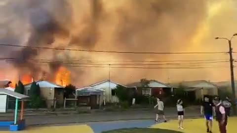 Forest fires rage in Chile for days and no one reports this news