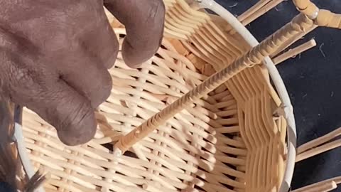 How rattan culinary baskets are made.