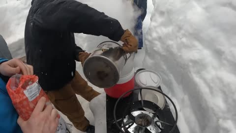 I Took 14 Beginners Winter Camping in a Snow Storm - 9ft/3m Deep Snow Shelter