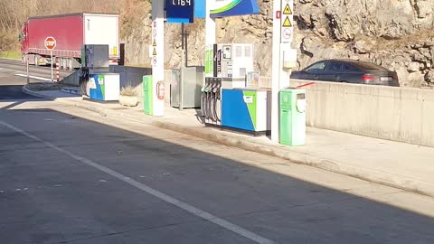 Prezzi carburante Slovenia - Video 152