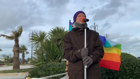 Primo Intervento di Sauro manifestazione per la pace a Cesenatico