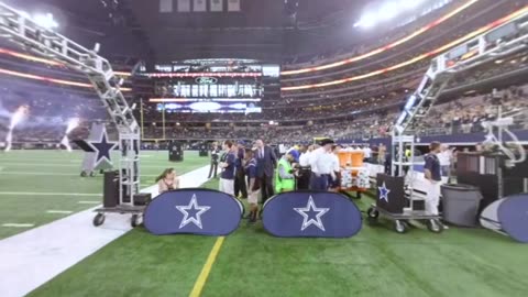 Dallas Cowboys and Cheerleaders take the field in 360 (VR)