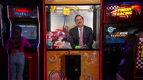 Jimmy Kimmel’s interview with MyPillow Mike Lindell from inside an arcade claw machine…