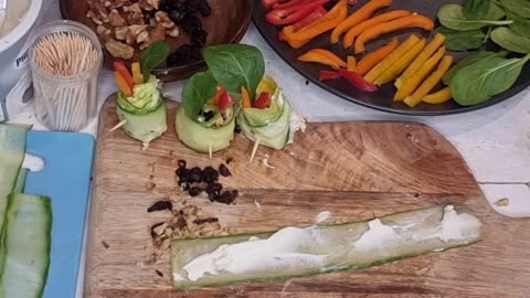 How to make the perfect cucamber cream cheese salad?:cucamber salad roll ,an amazing party food!