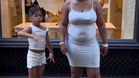 YOUNG GIRL YELLS AT NYPD CONFRONTING MOTHER FOR ALLEGEDLY STEALING