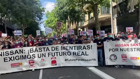 Los trabajadores de Nissan protestan en Barcelona: "Pedro Sánchez, hijo de puta"
