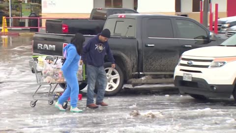 Open grocery stores hard to find, residents reluctantly hit the icy streets