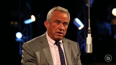 RFK Jr.: America’s Economic Collapse Will Bring a REVOLUTION