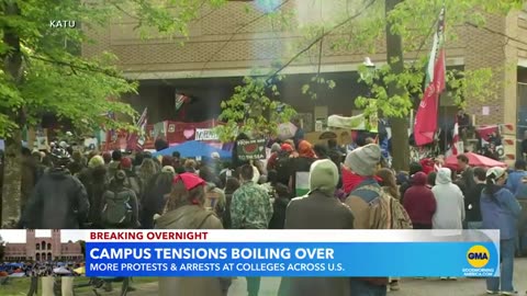 LAPD move in on protesters at UCLALAPD move in on protesters at UCLA