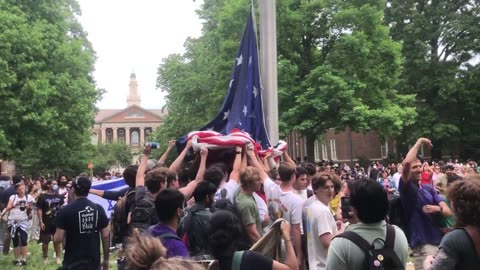 Frat Bros Protect Old Glory: UNC Fraternity Brothers Surround American Flag, Protesters Attack Them