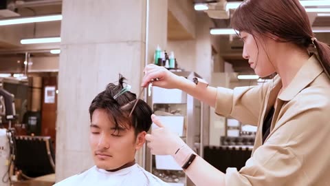 ASMR Best Head Massage in Tokyo Barbershop to Make You Look Cool - in Harajuku