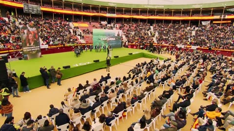 VOX revienta la plaza de toros de Murcia