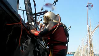 DWEG helmet diving during Vlissingen Sail 2013 part 2