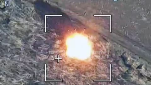 Lancet drone hits 2S1 Gvozdika self-propelled gun of Ukraine