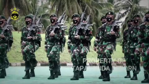 THREE TEAM COMBAT TEAM OF INDONESIA UNITED IN THE FIELD OF WAR TO ERIVE NEIGHBORHOOD ARMY