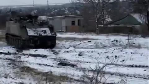 Ukrainian radicals destroying people's cars with NATO equipment in Eastern Ukraine (Russia)