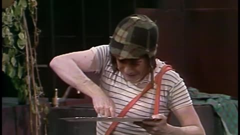 CHAVES - Episódio #109 (1976) O frango da Dona Clotilde [dublagem Maga 1984]